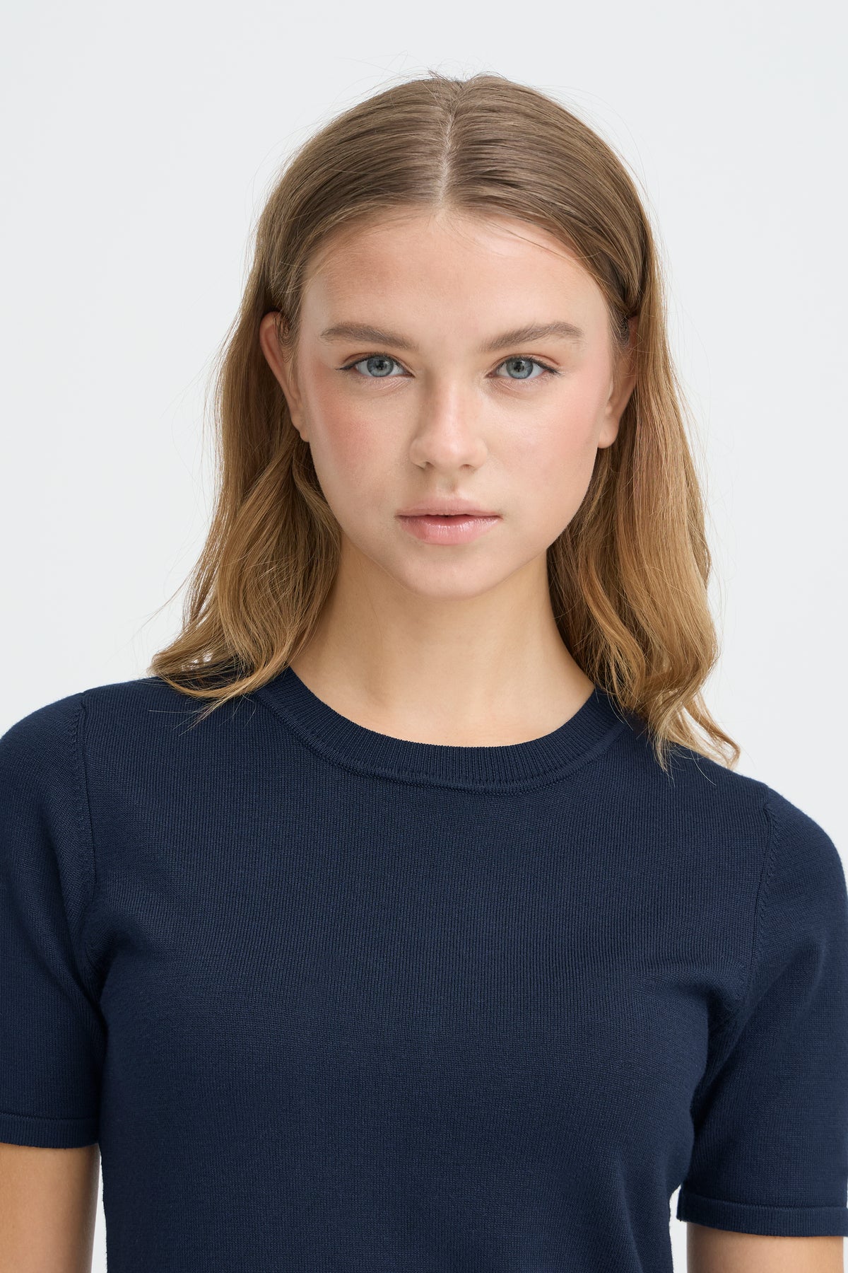 ICHI LULS O-NECK PULLOVER NAVY