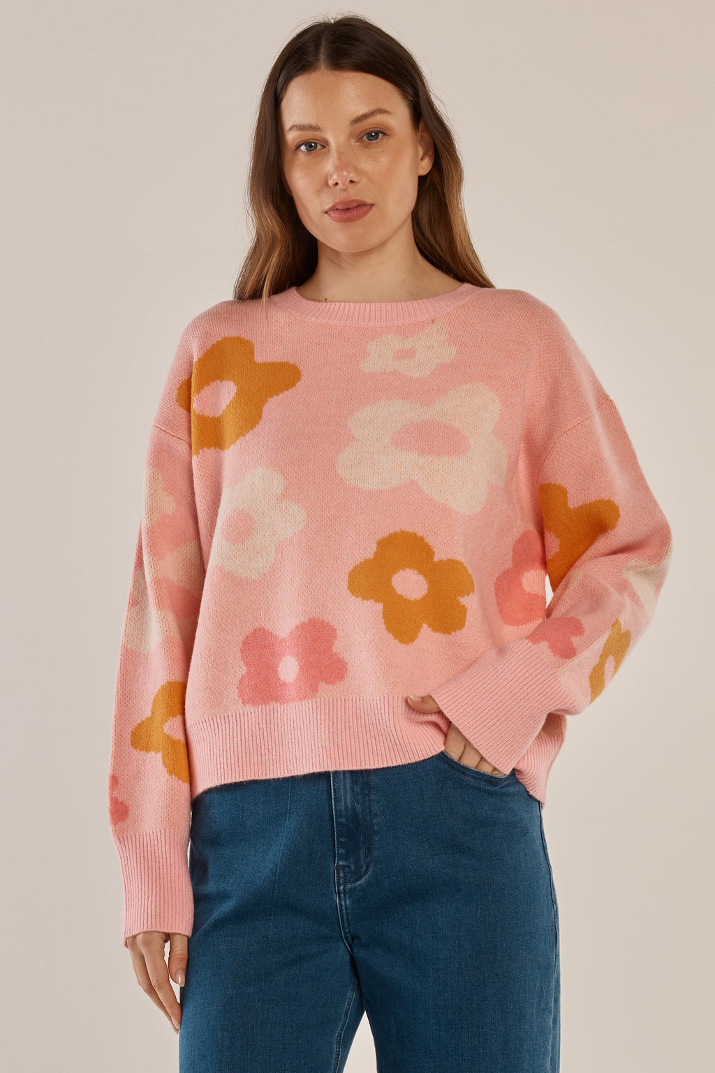 Betty Basics Leoni Knit Jacquard Flowers